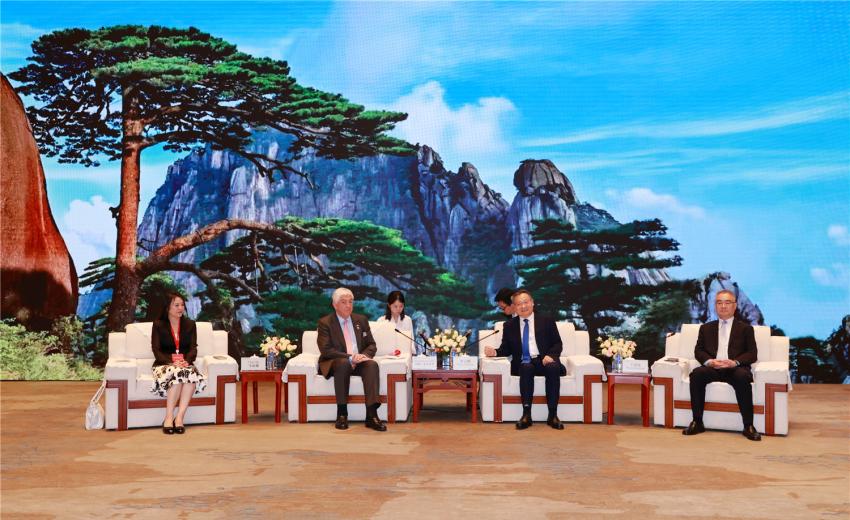 梁言順王清憲會見出席2024國際商協會大會的重要嘉賓